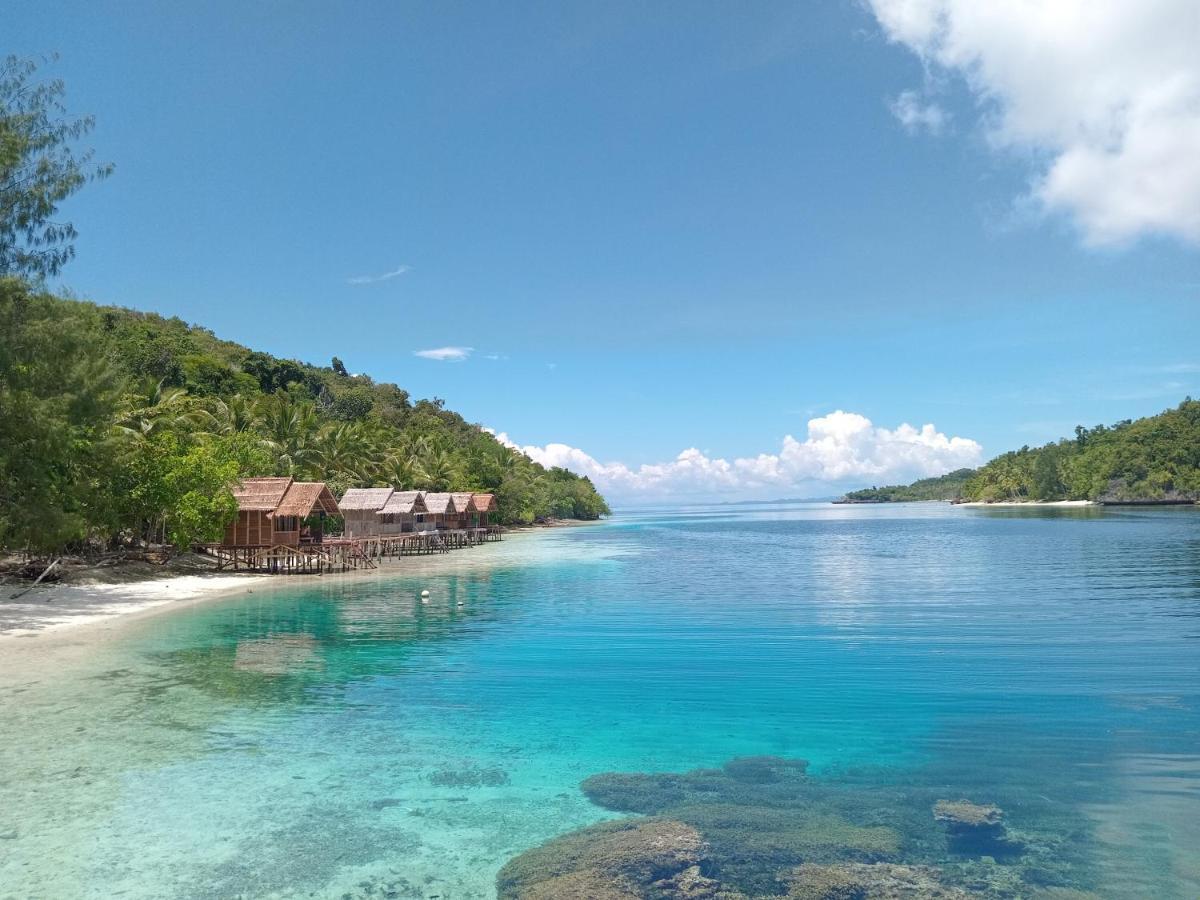 Meos Ambower Homestay Raja Ampat Fam Exteriér fotografie