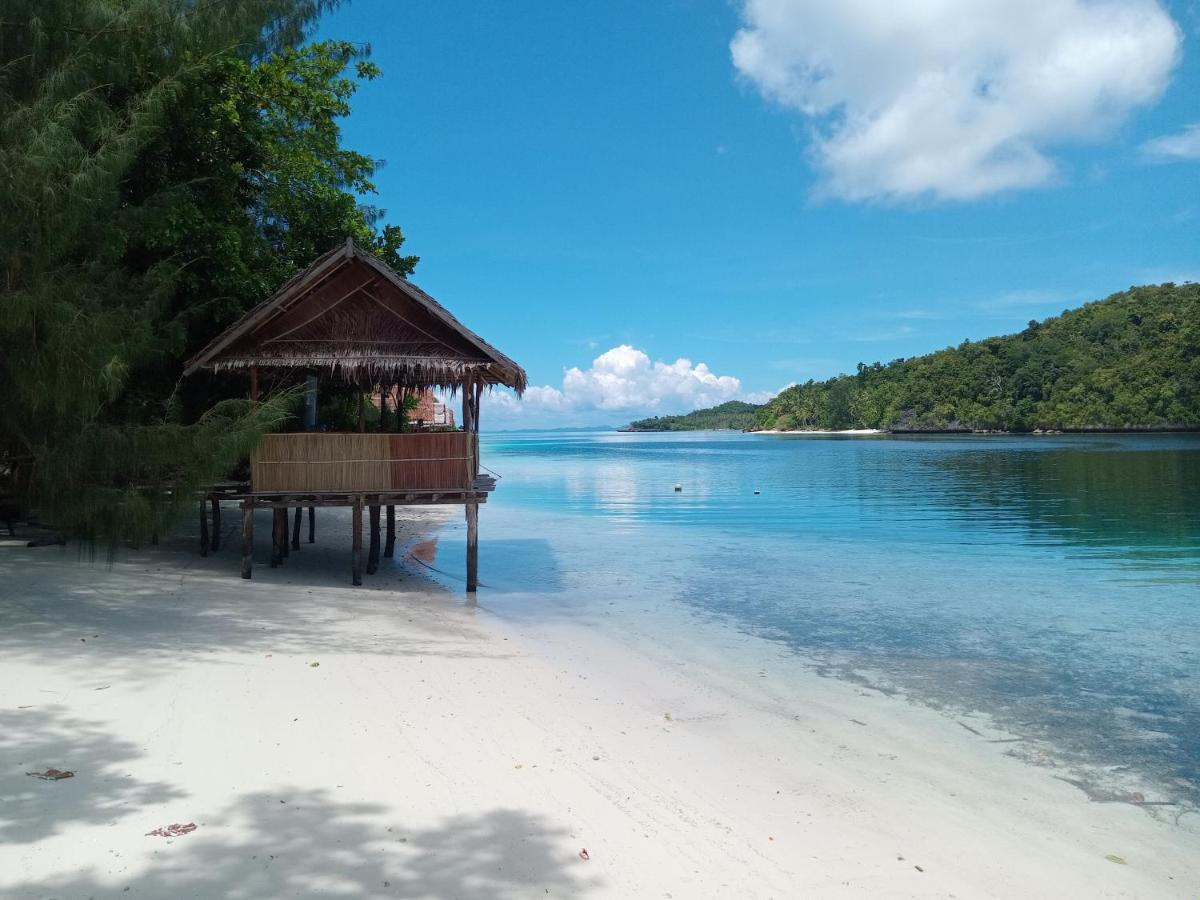 Meos Ambower Homestay Raja Ampat Fam Exteriér fotografie
