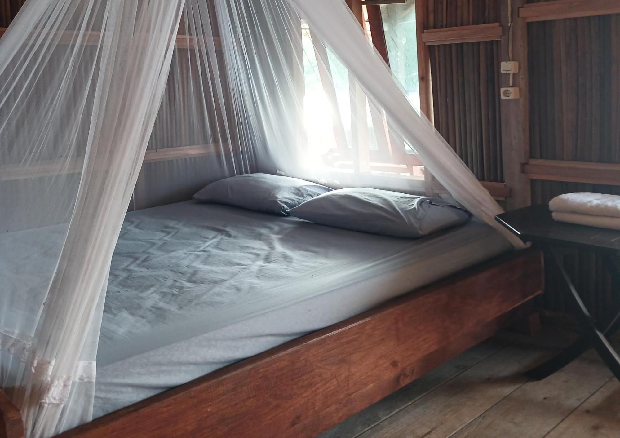Meos Ambower Homestay Raja Ampat Fam Exteriér fotografie