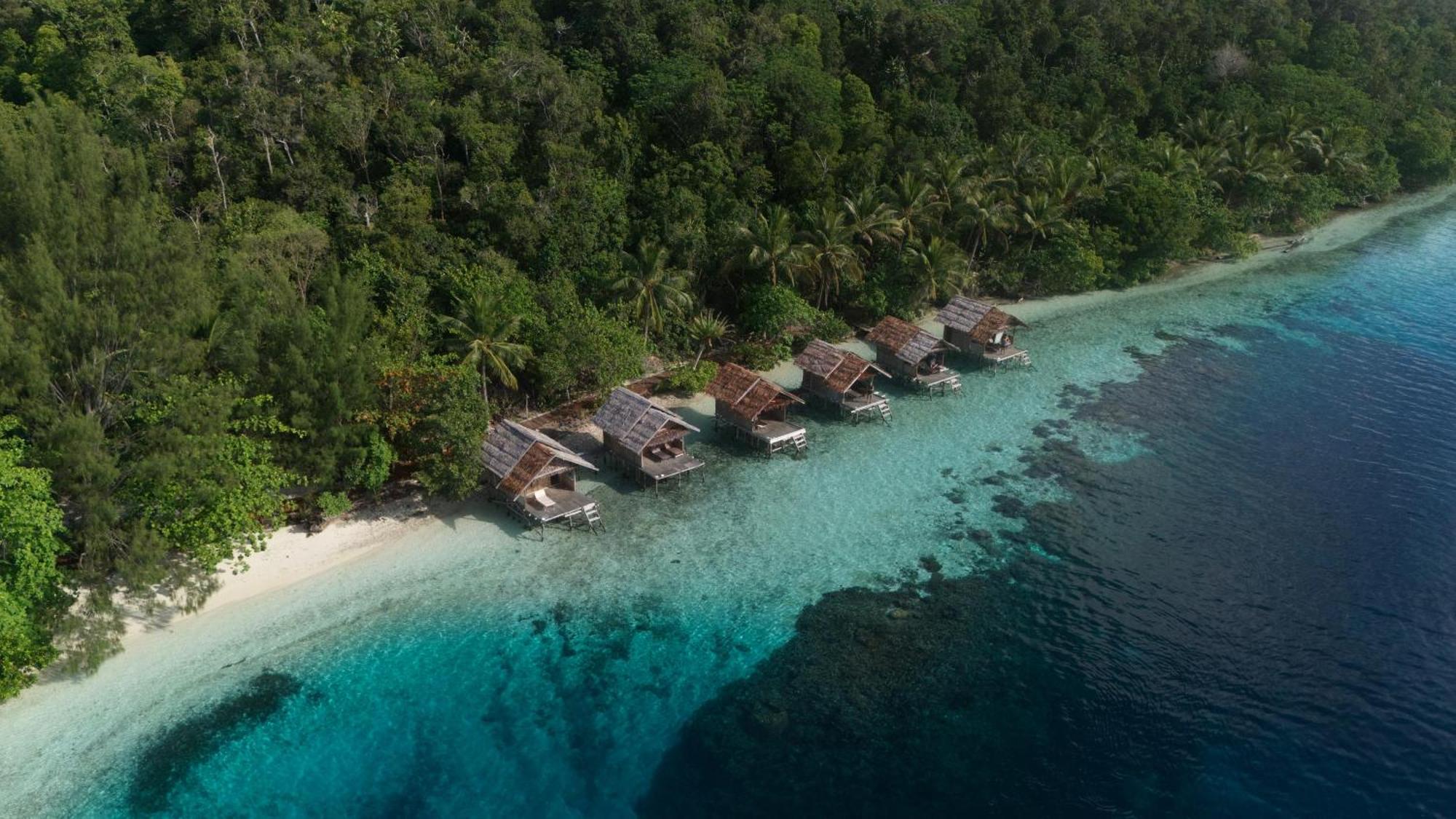 Meos Ambower Homestay Raja Ampat Fam Exteriér fotografie