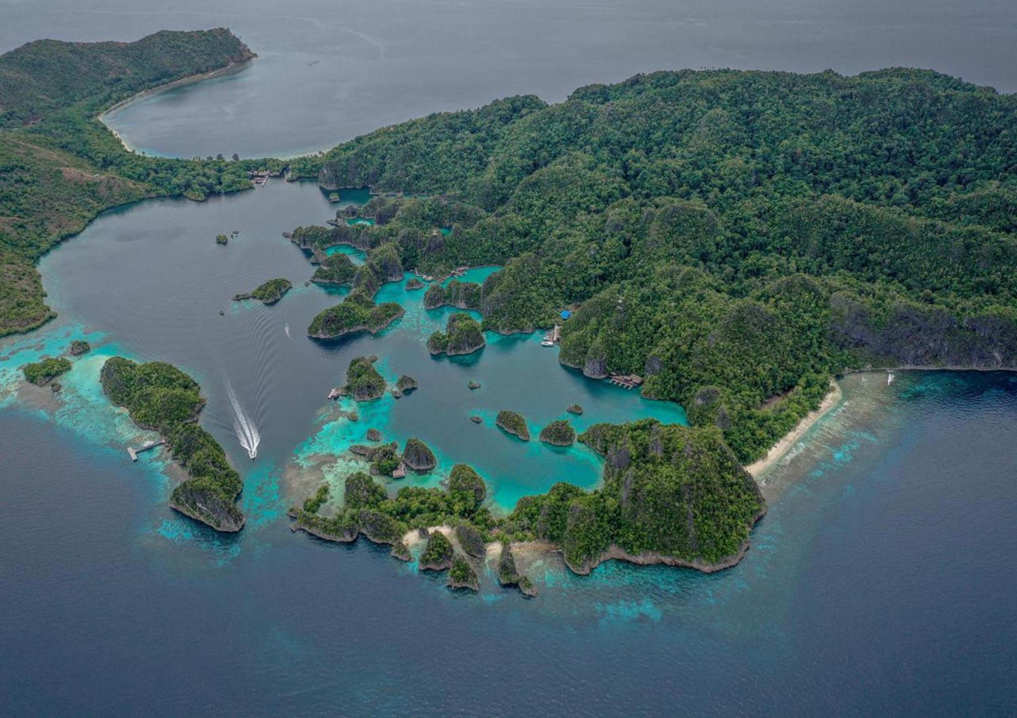 Meos Ambower Homestay Raja Ampat Fam Exteriér fotografie